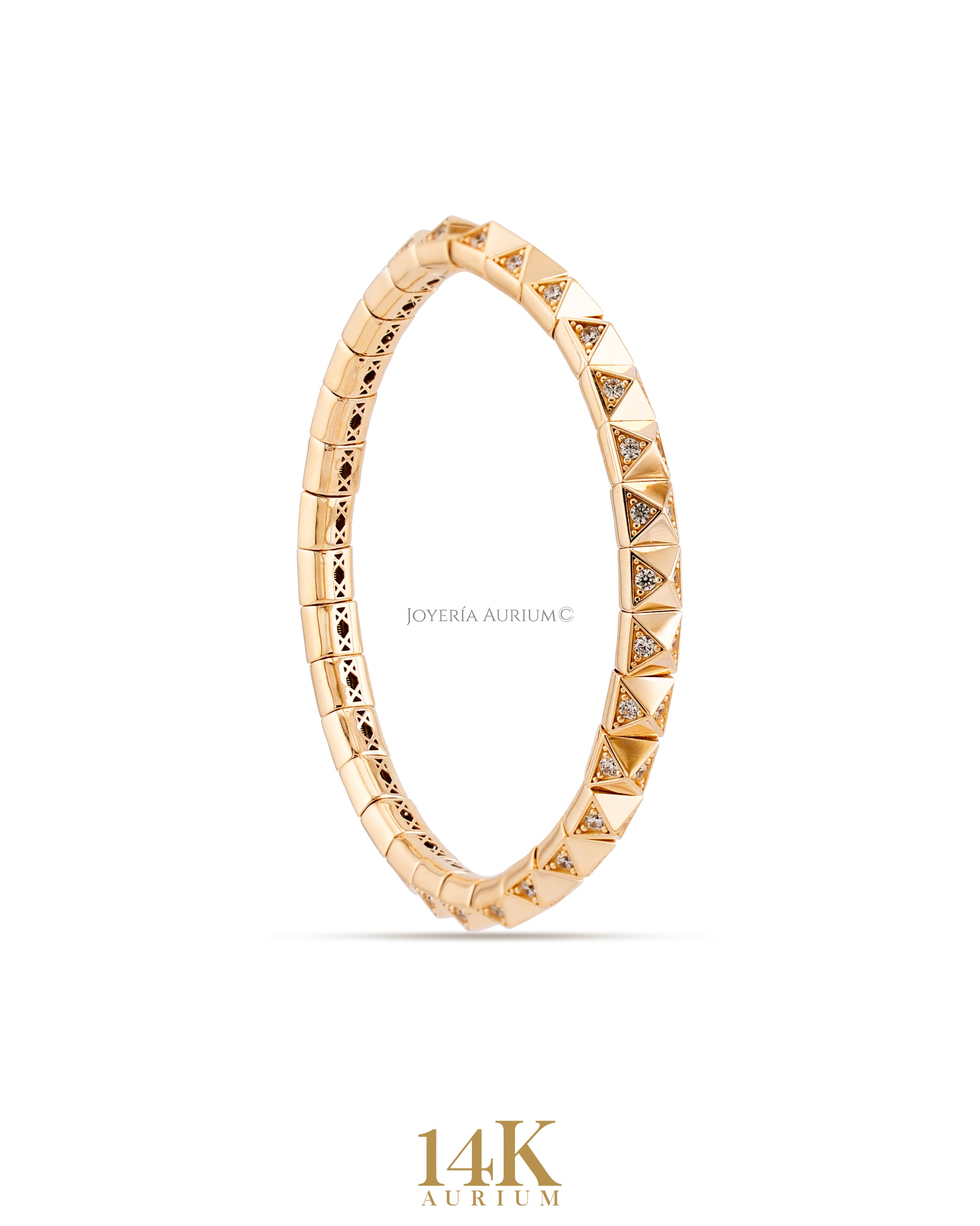 ETERNAL CHIC
