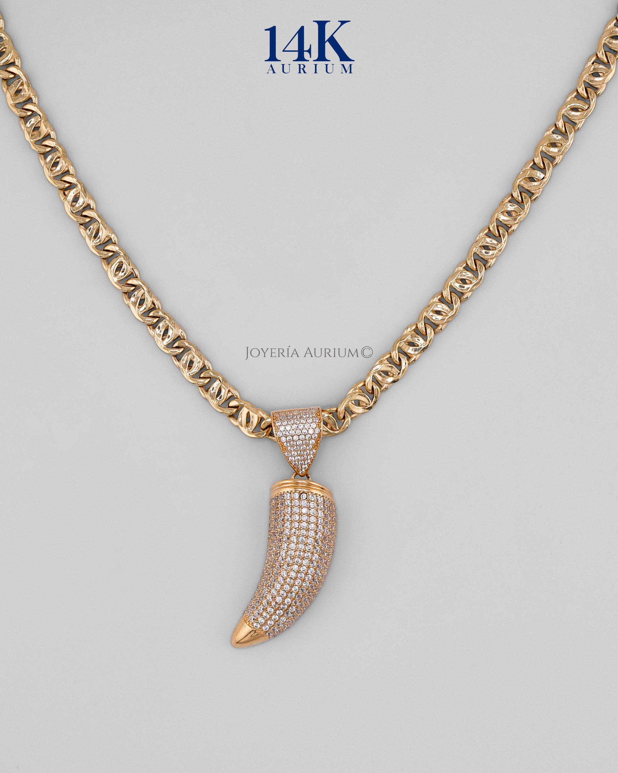 Dije De Colmillo Oro
